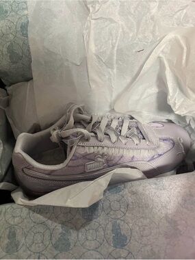 Puma Wicked Collection Glinda Women's Lavender Lace-Up Sneakers
